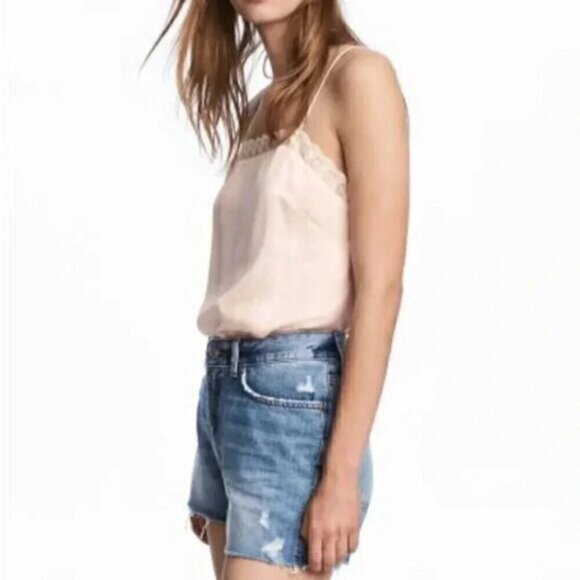 NWT H&M Jean Shorts Distressed Blue Denim Cut  Offs Size 4 - Picture 10 of 10